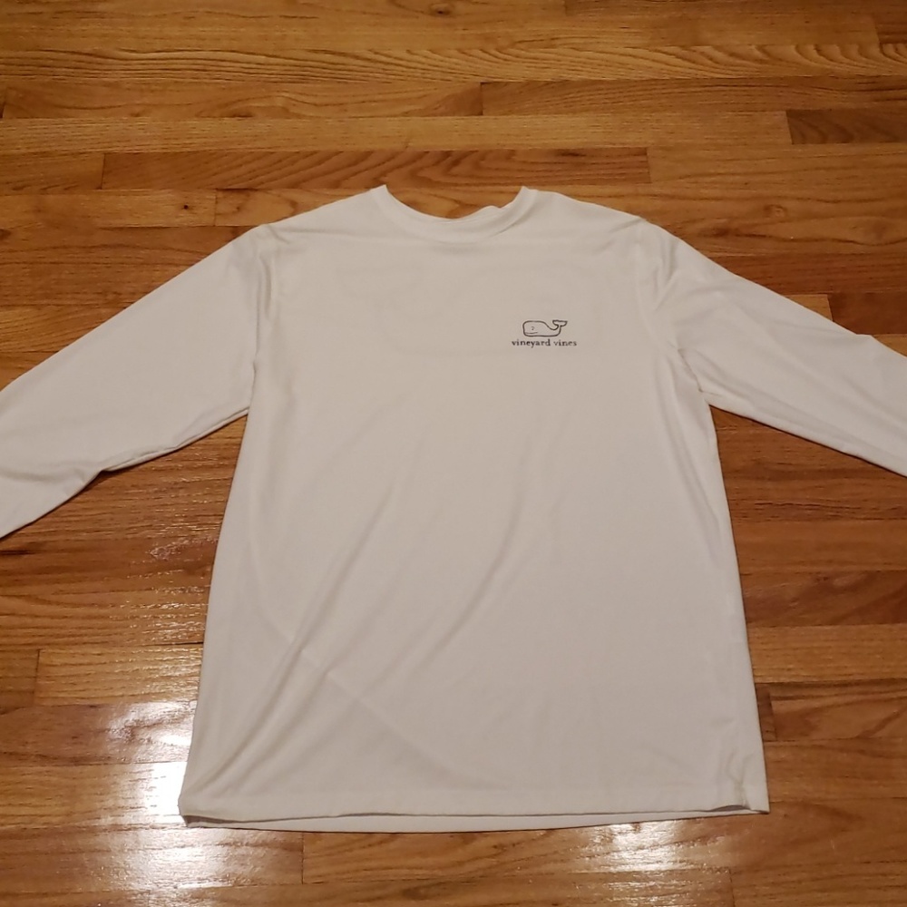 NWOT Vineyard Vines Athletic Longsleeve Tshirt